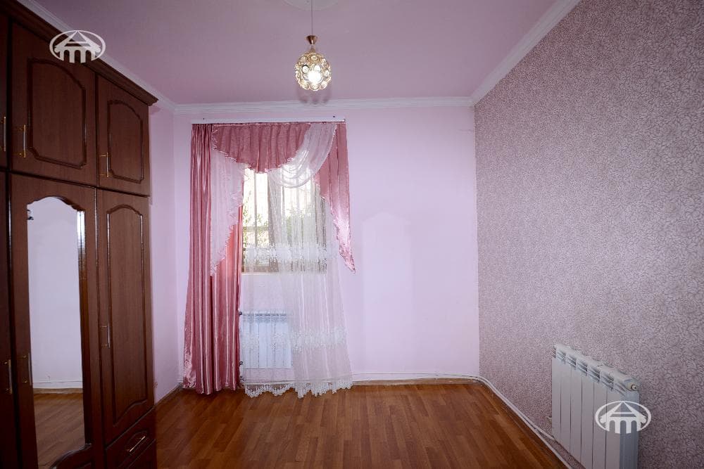 Особняк · 5 комн. · 242 м² · Давташен