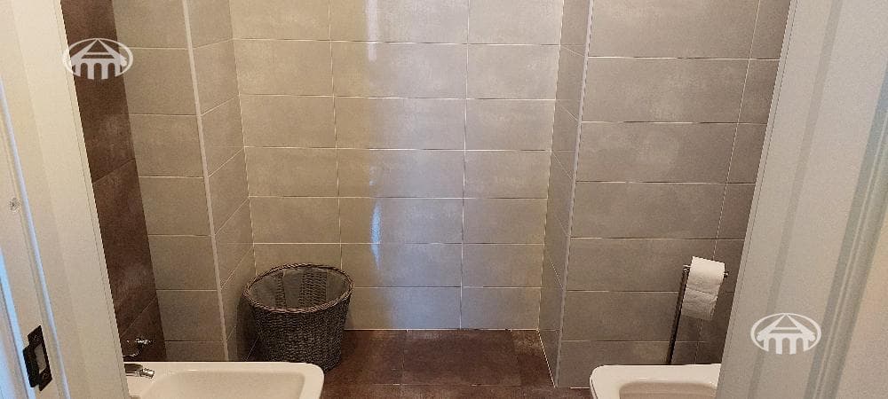 Особняк · 6 комн. · 320 м² · Птгни