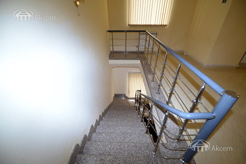 Mansion · 4 rooms · 273 m² · Ajapnyak