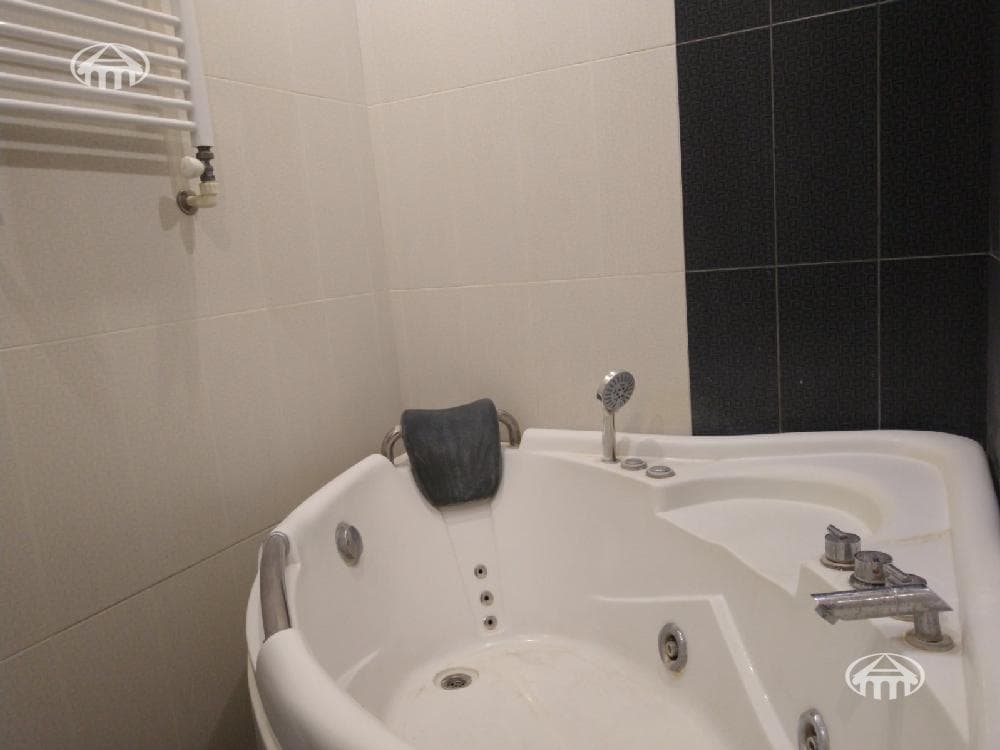 Квартира · 2 комн. · 76 м² · Арабкир