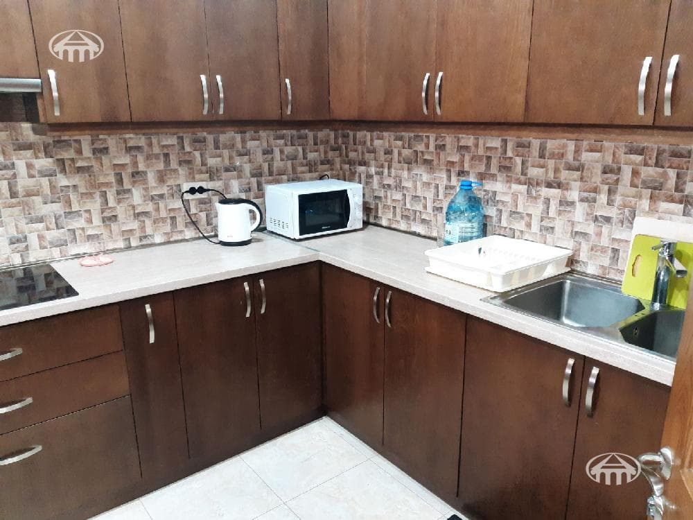 Բնակարան · 2 սեն. · 102 մ² · Կենտրոն
