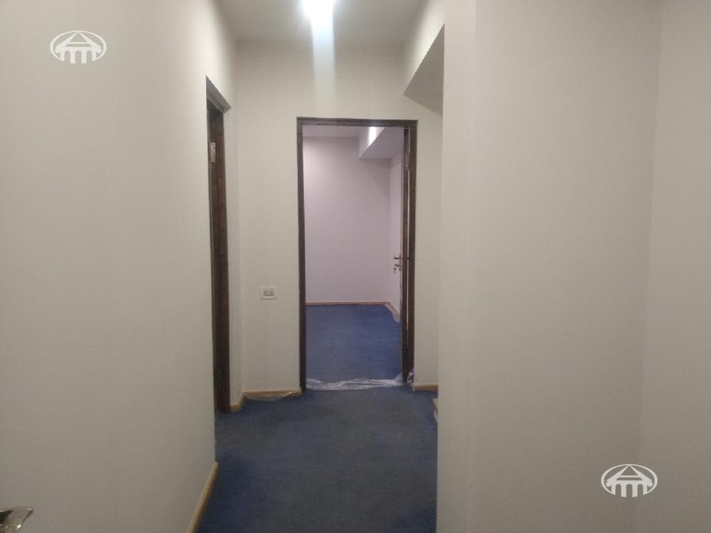 Office · 183 m² · Kentron