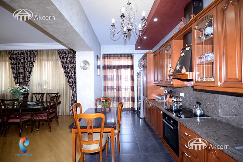 Квартира · 3 комн. · 134 м² · Кентрон