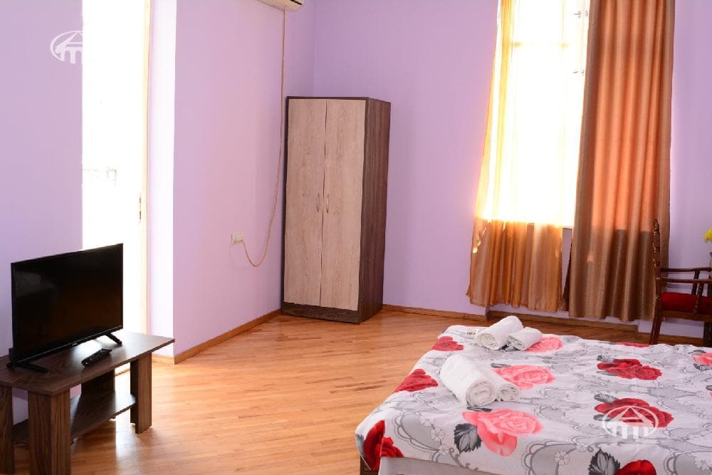 Особняк · 9 комн. · 700 м² · Арабкир