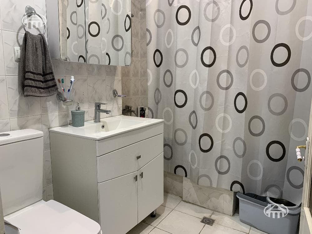 Квартира · 2 комн. · 47 м² · Кентрон