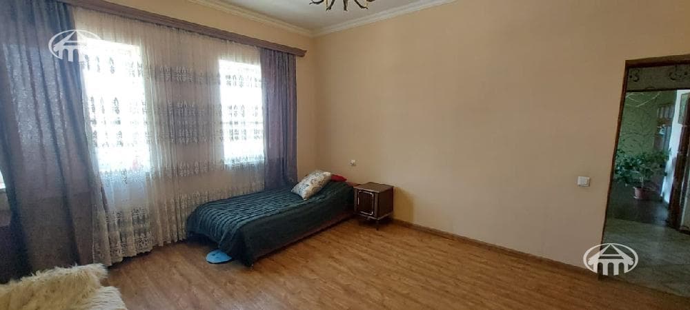 House · 9 rooms · 429 m² · Kanaker-Zeytun