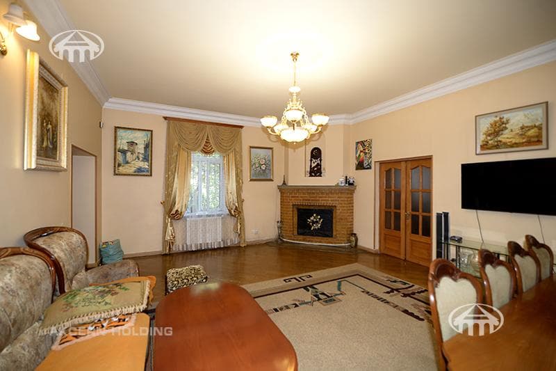 Дом · 7 комн. · 540 м² · Арабкир
