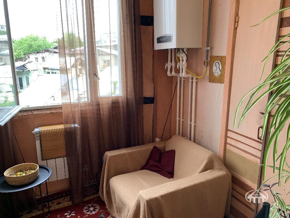 Apartment · 2 rooms · 103 m² · Kentron