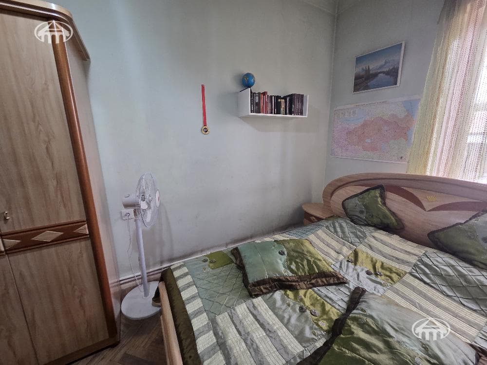 Дом · 5 комн. · 319 м² · Шенгавит