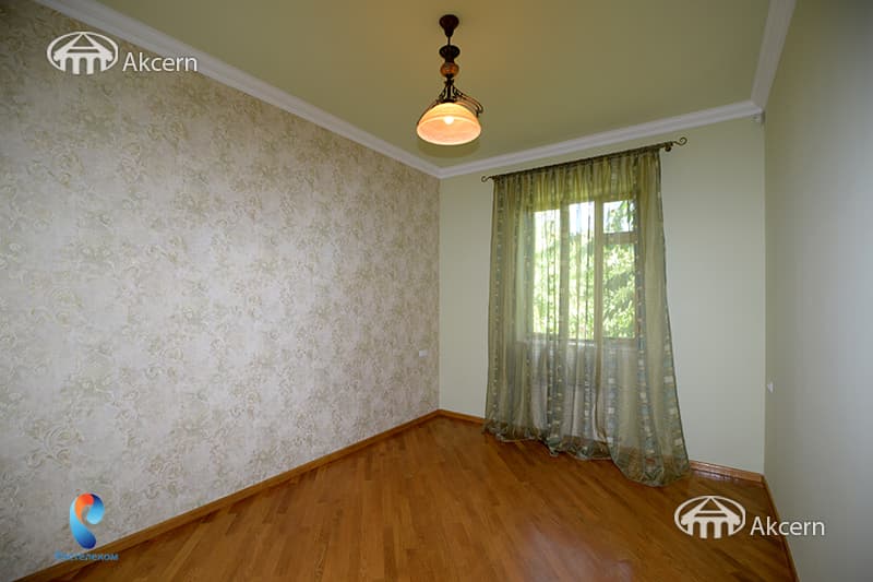 Mansion · 5 rooms · 586 m² · Avan — photo 8 / 34