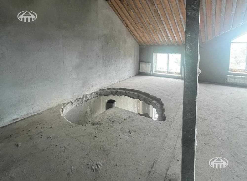 Квартира · 4 комн. · 142 м² · Кентрон