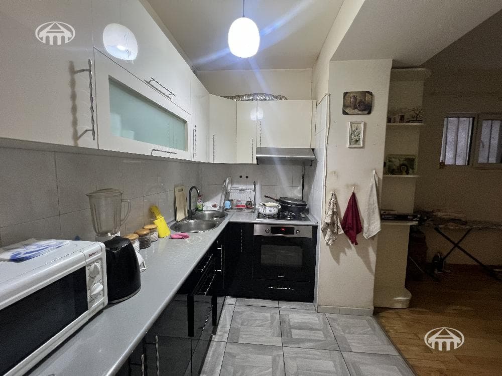 Квартира · 4 комн. · 95 м² · Арабкир