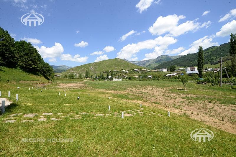 Land · 14,290 m² · v. Artavaz