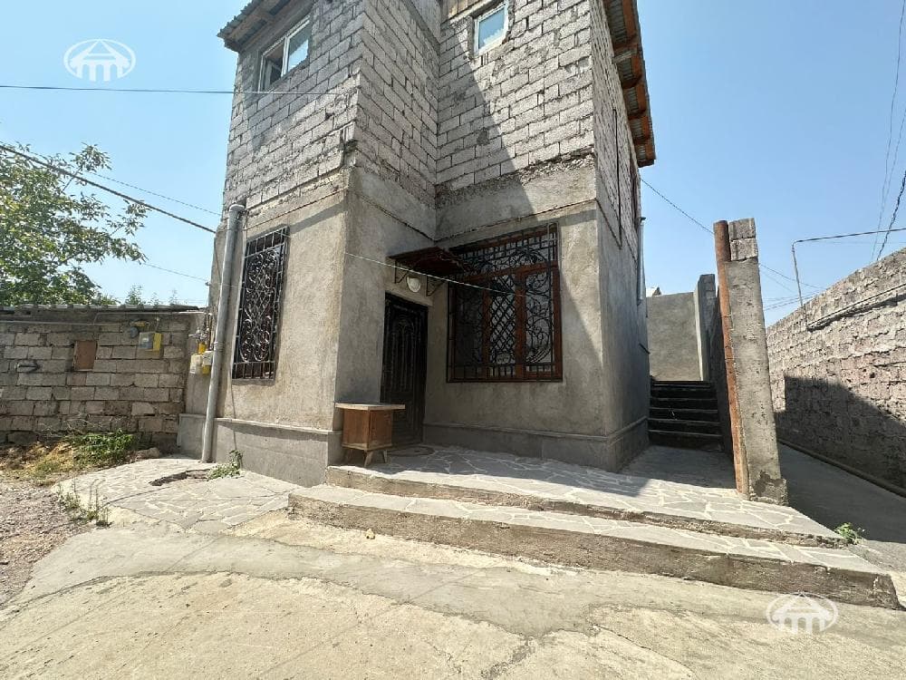 Дом · 3 комн. · 64 м² · Давташен