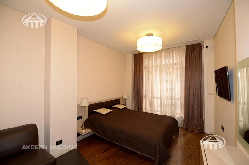 Apartment · 4 rooms · 169 m² · Kentron