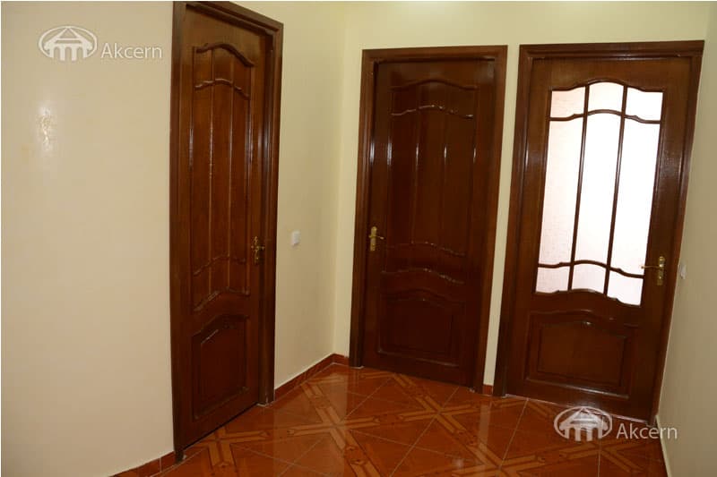 Apartment · 3 rooms · 91 m² · Kentron