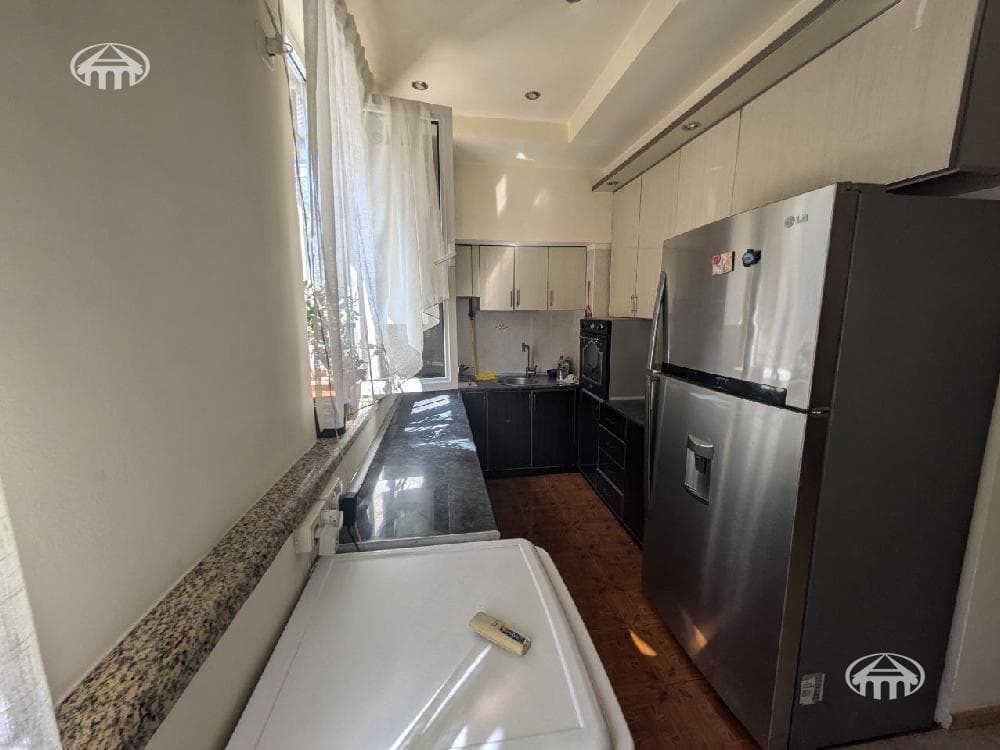 Квартира · 2 комн. · 72 м² · Кентрон