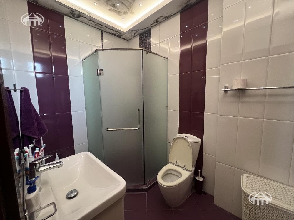Apartment · 4 rooms · 132 m² · Kentron