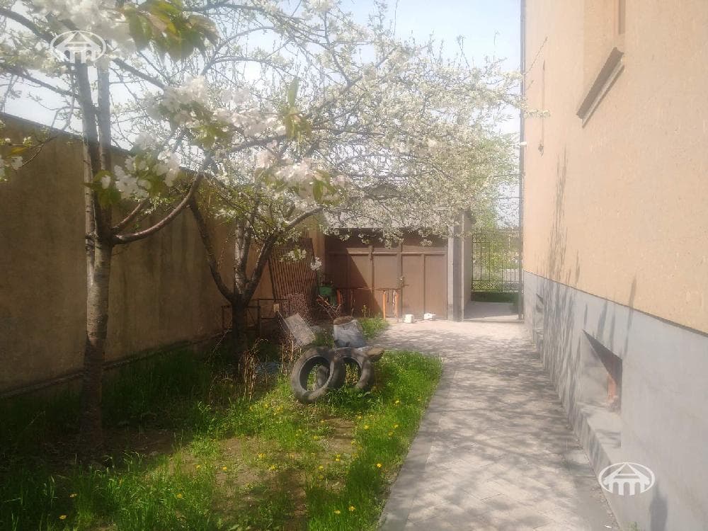 Առանձնատուն · 5 սեն. · 401 մ² · Էրեբունի