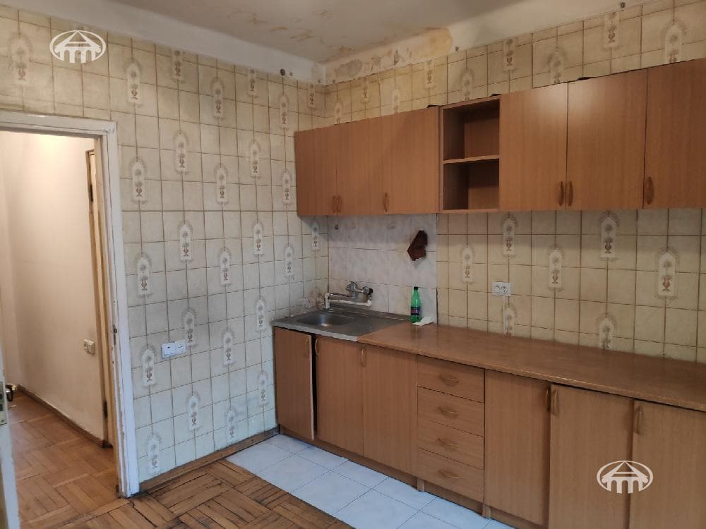 Квартира · 2 комн. · 64 м² · Кентрон