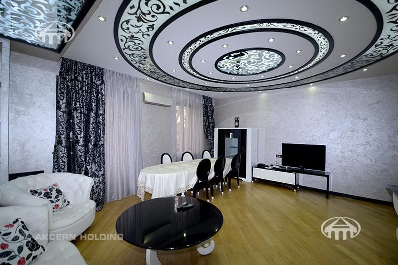 Квартира · 2 комн. · 93 м² · Кентрон