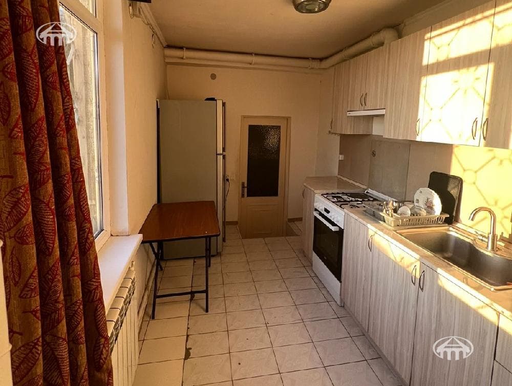 Дом · 3 комн. · 184 м² · Кентрон