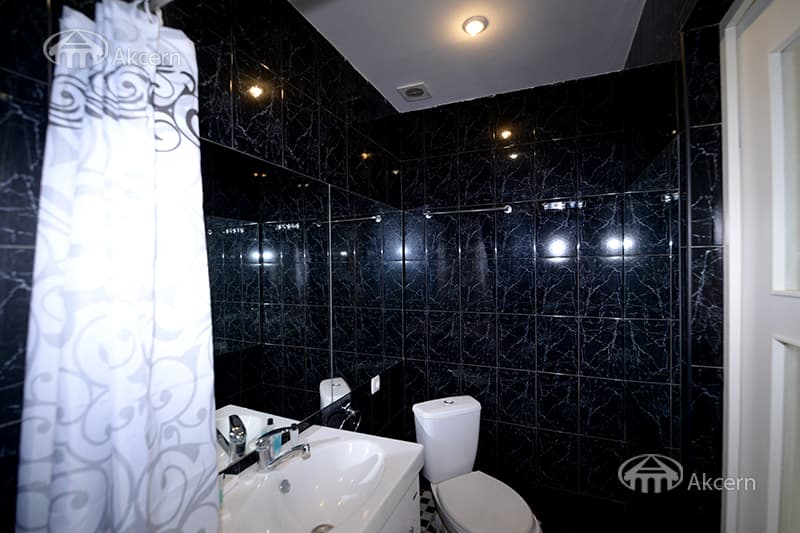 Apartment · 2 rooms · 68 m² · Kentron