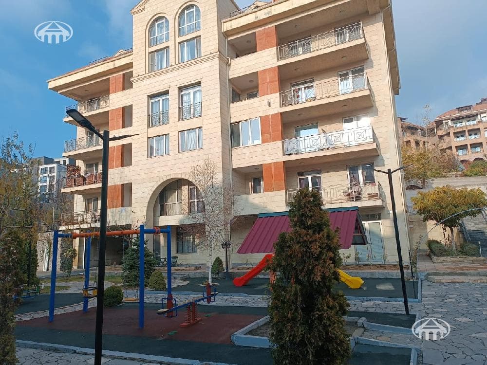 Квартира · 3 комн. · 120 м² · Кентрон