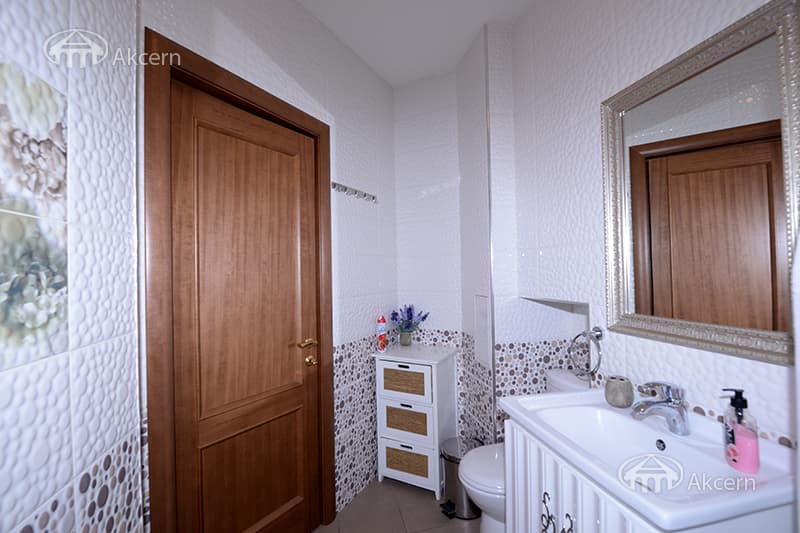 Квартира · 2 комн. · 49 м² · Кентрон