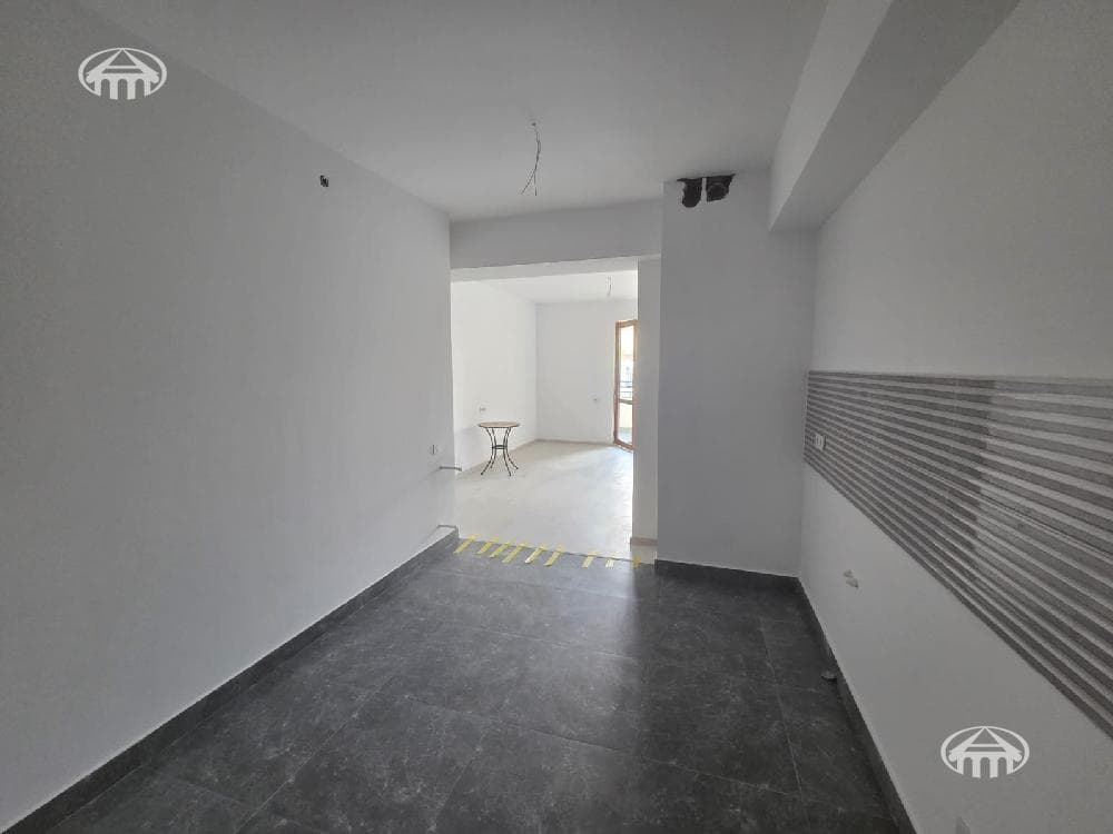 Apartment · 2 rooms · 64 m² · Kanaker-Zeytun