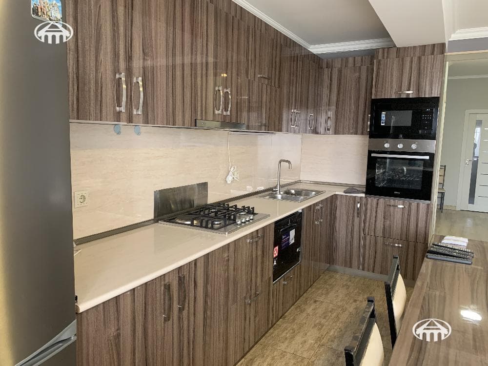 Дом · 8 комн. · 401 м² · Арабкир