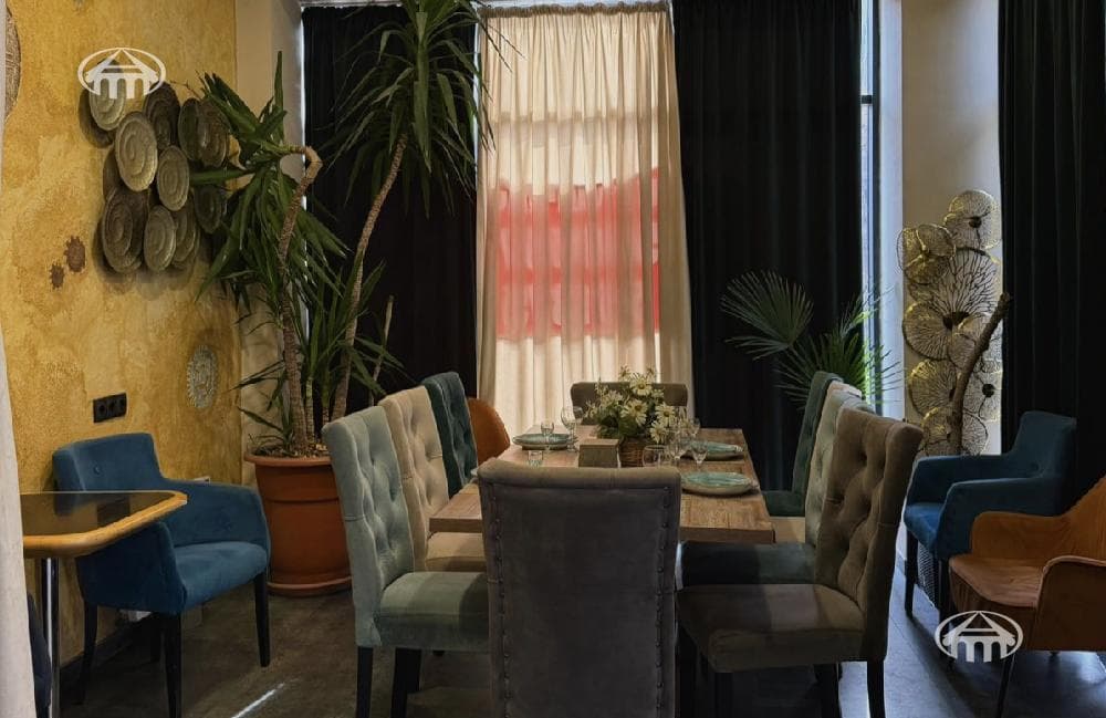 Ресторан · 240 м² · Кентрон