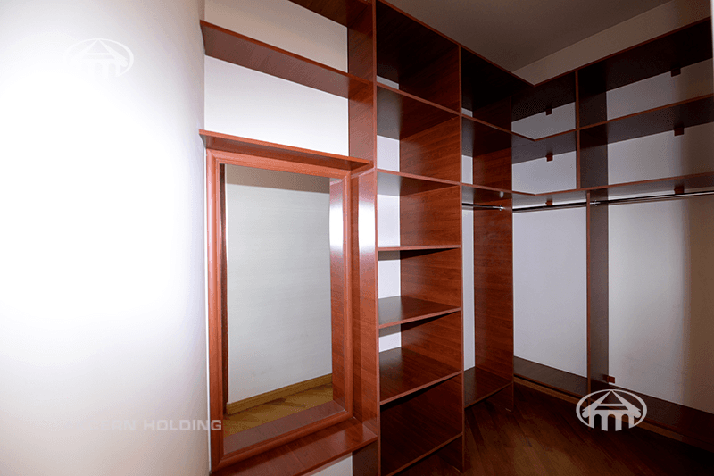 Mansion · 7 rooms · 243 m² · Kentron