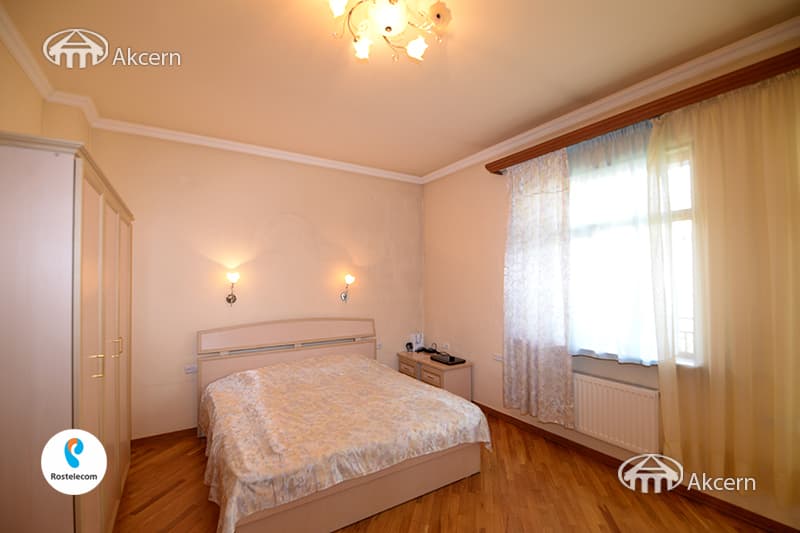 Apartment · 5 rooms · 350 m² · Kentron