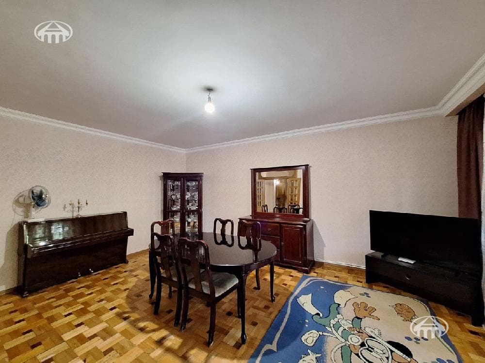 Квартира · 4 комн. · 91 м² · Давташен