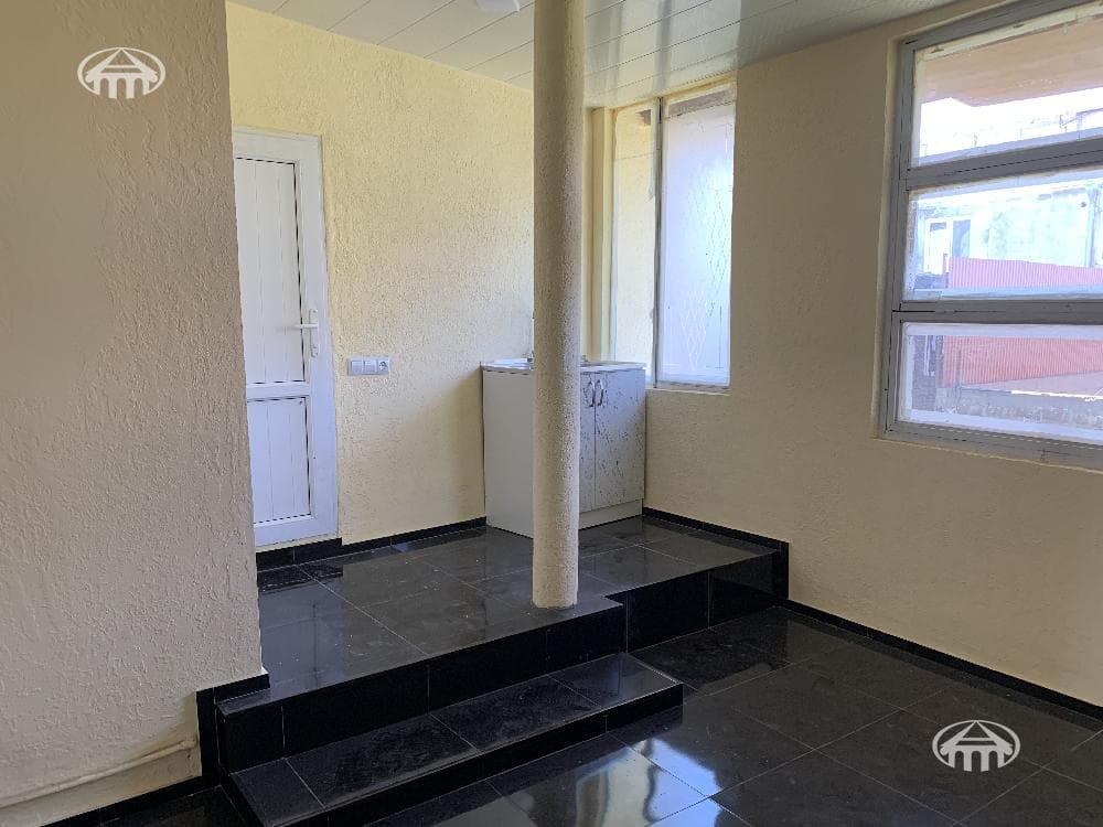 House · 3 rooms · 104 m² · Shengavit