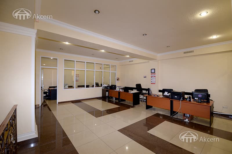 Office · 612 m² · Kentron