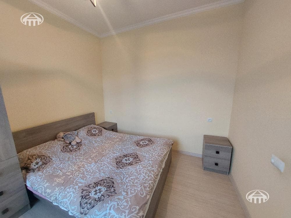 Բնակարան · 3 սեն. · 77 մ² · Կենտրոն