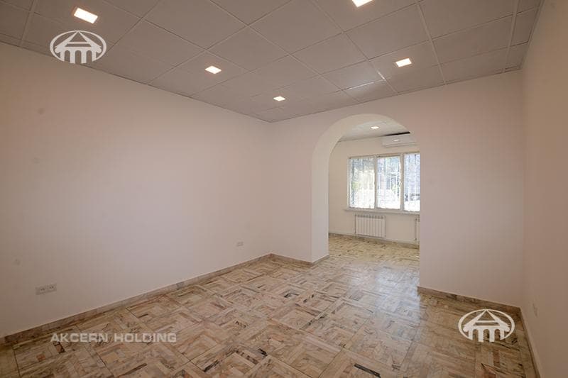 Office · 103 m² · Kentron