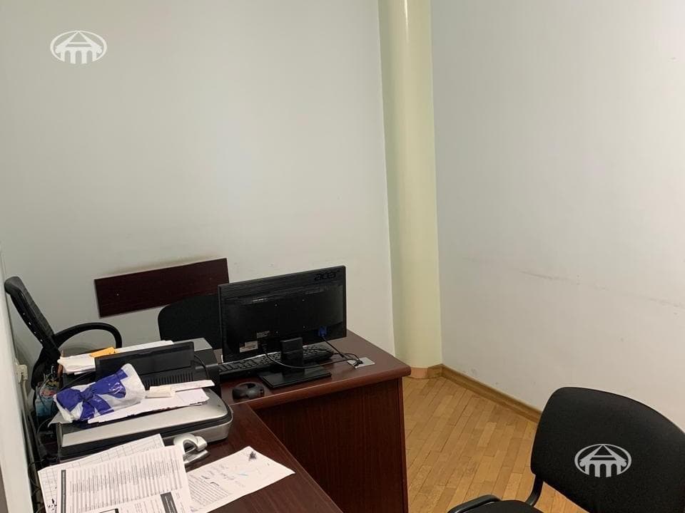 Բնակարան · 3 սեն. · 82 մ² · Կենտրոն