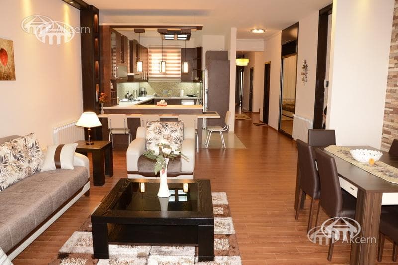 Квартира · 4 комн. · 135 м² · Кентрон