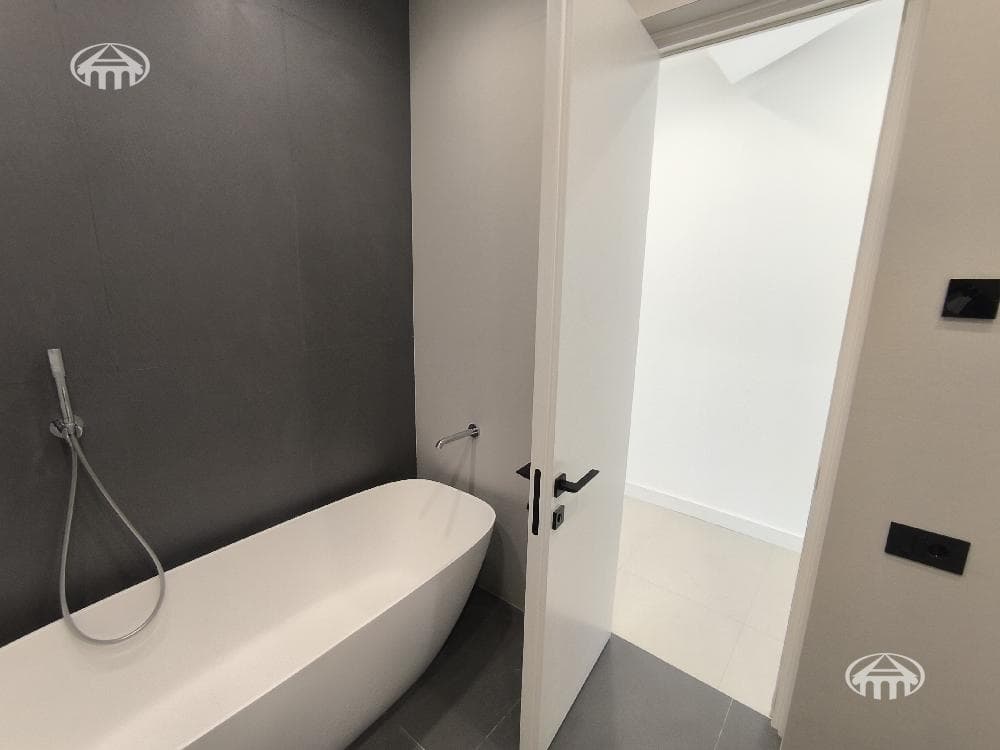 Apartment · 6 rooms · 352 m² · Arabkir
