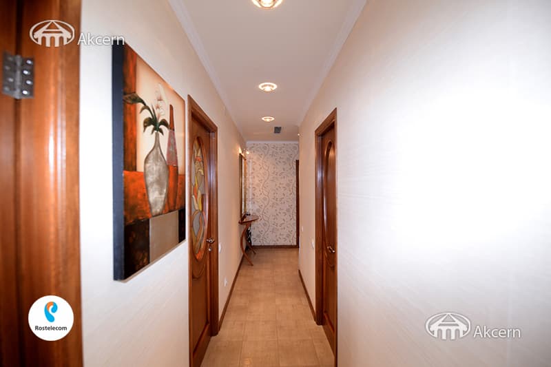 Квартира · 4 комн. · 156 м² · Кентрон