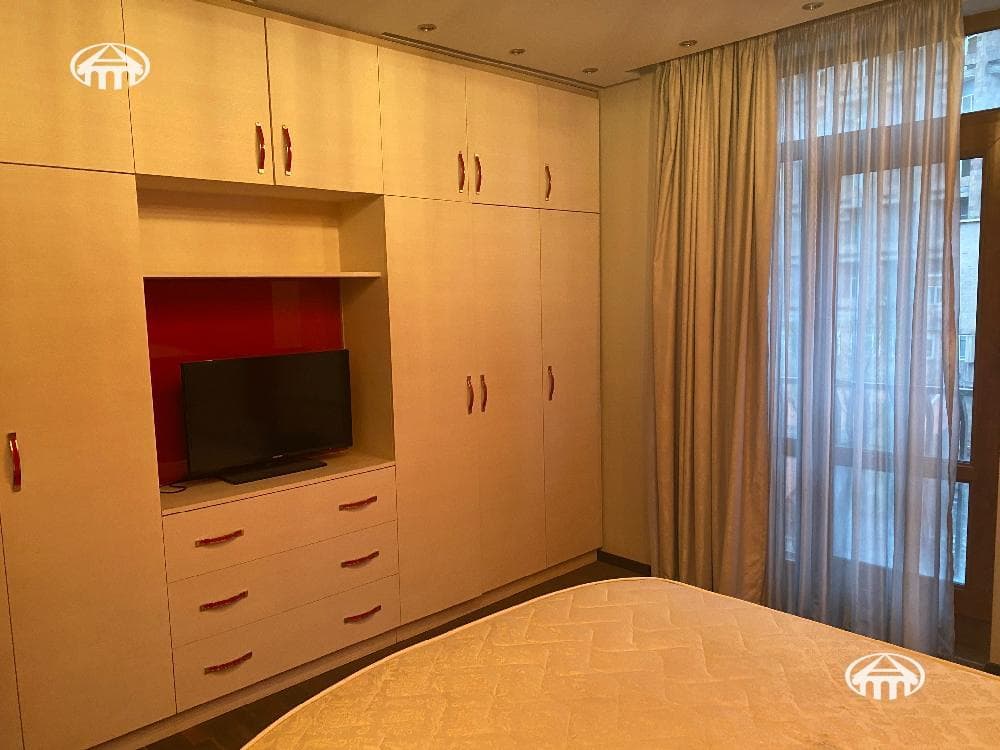 Квартира · 4 комн. · 162 м² · Арабкир