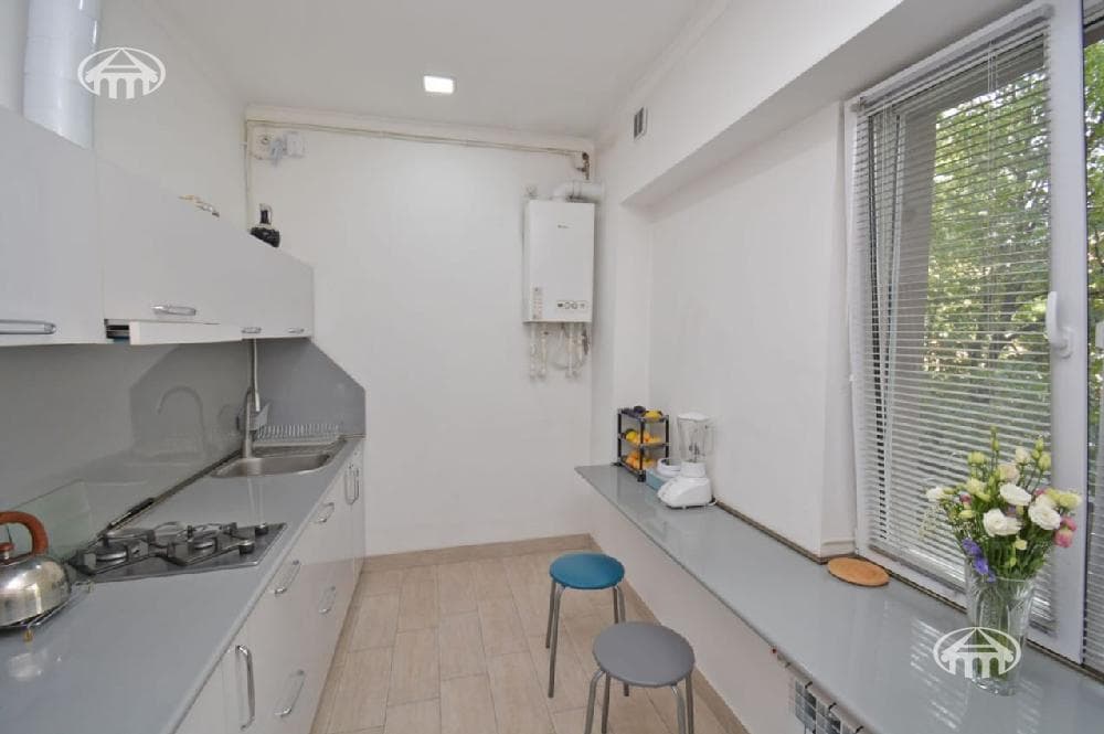 Apartment · 2 rooms · 52 m² · Kentron