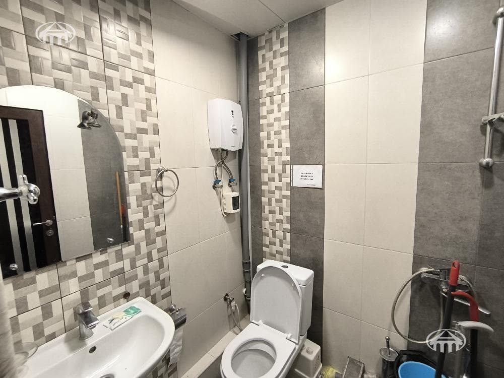 Գրասենյակ · 38 մ² · Կենտրոն