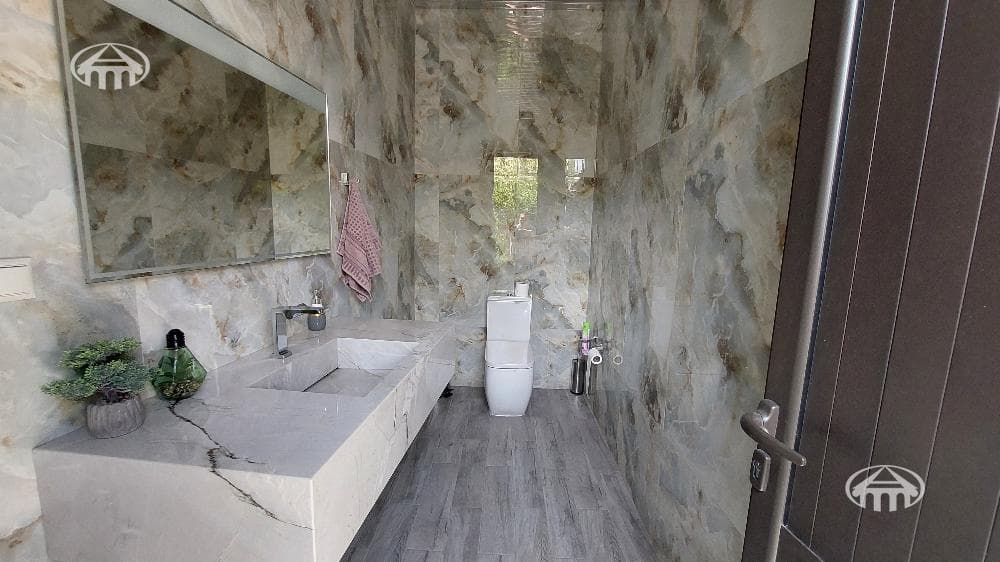 Mansion · 5 rooms · 600 m² · Davtashen