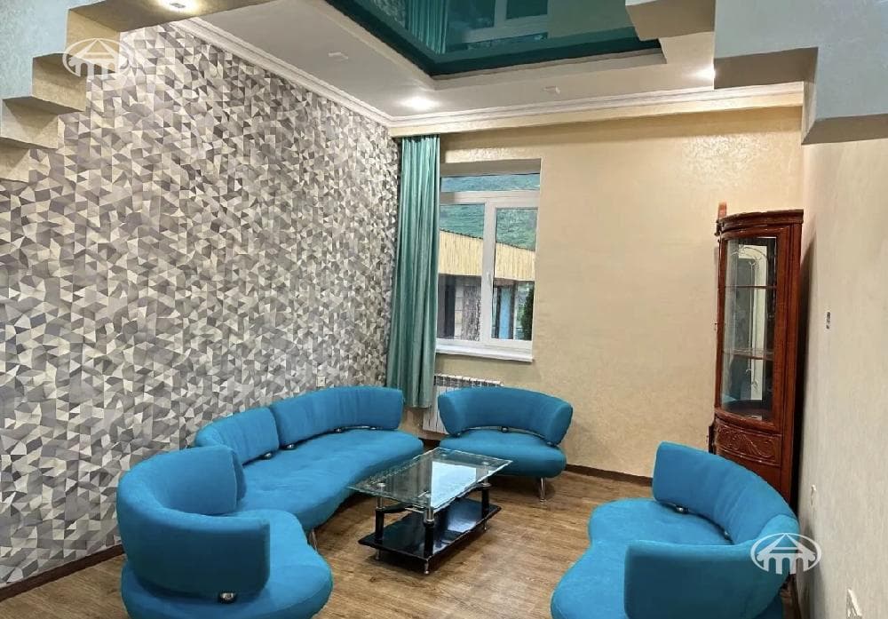 Country house · 7 rooms · 320 m² · Tsaghkadzor