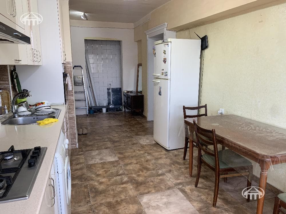 Квартира · 3 комн. · 75 м² · Арабкир