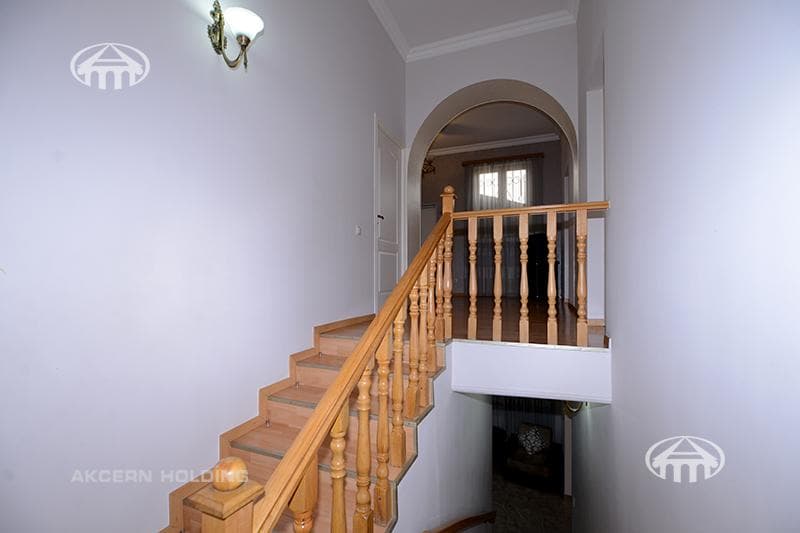 House · 179 m² · Shengavit
